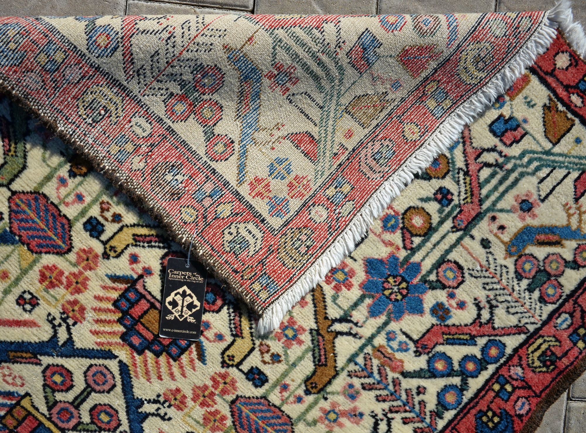 "Bird Poshti" detail photo