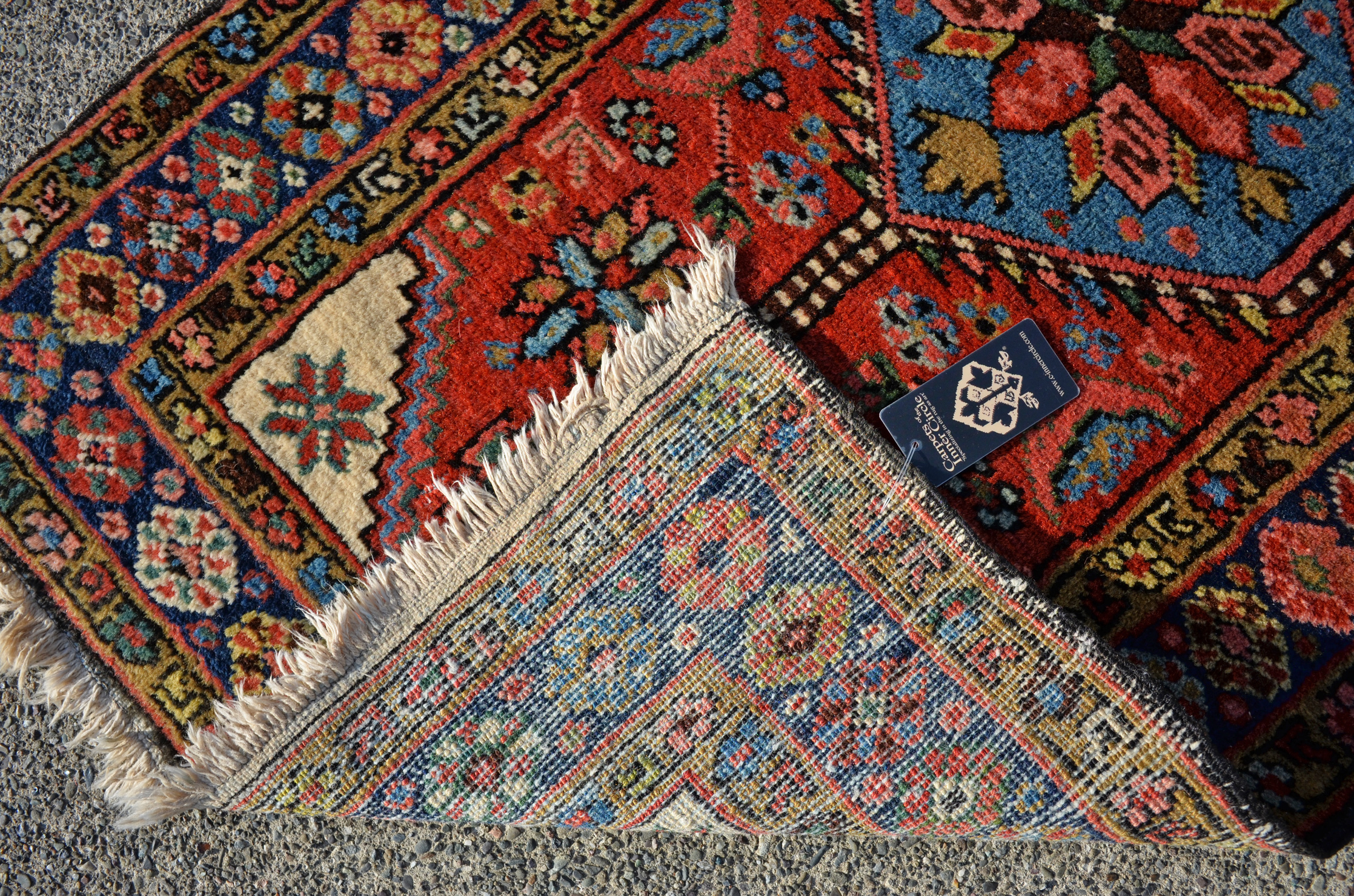 Serapi detail photo