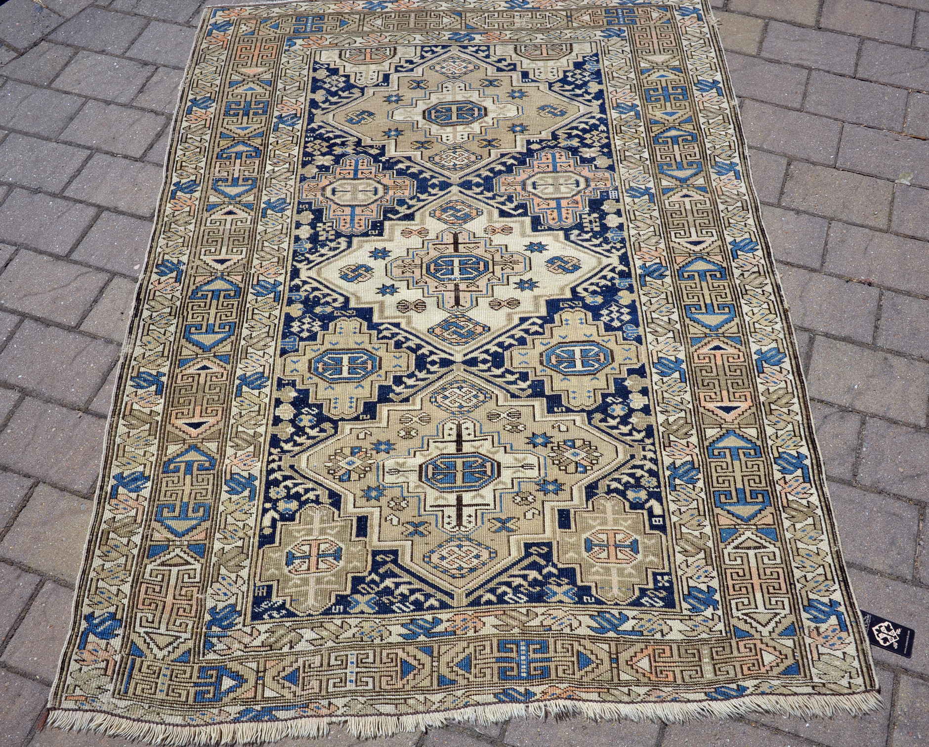 Shirvan detail photo